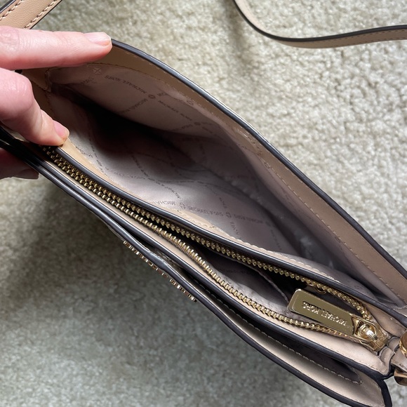 Michael Kors Tan crossbody purse - Picture 3 of 6